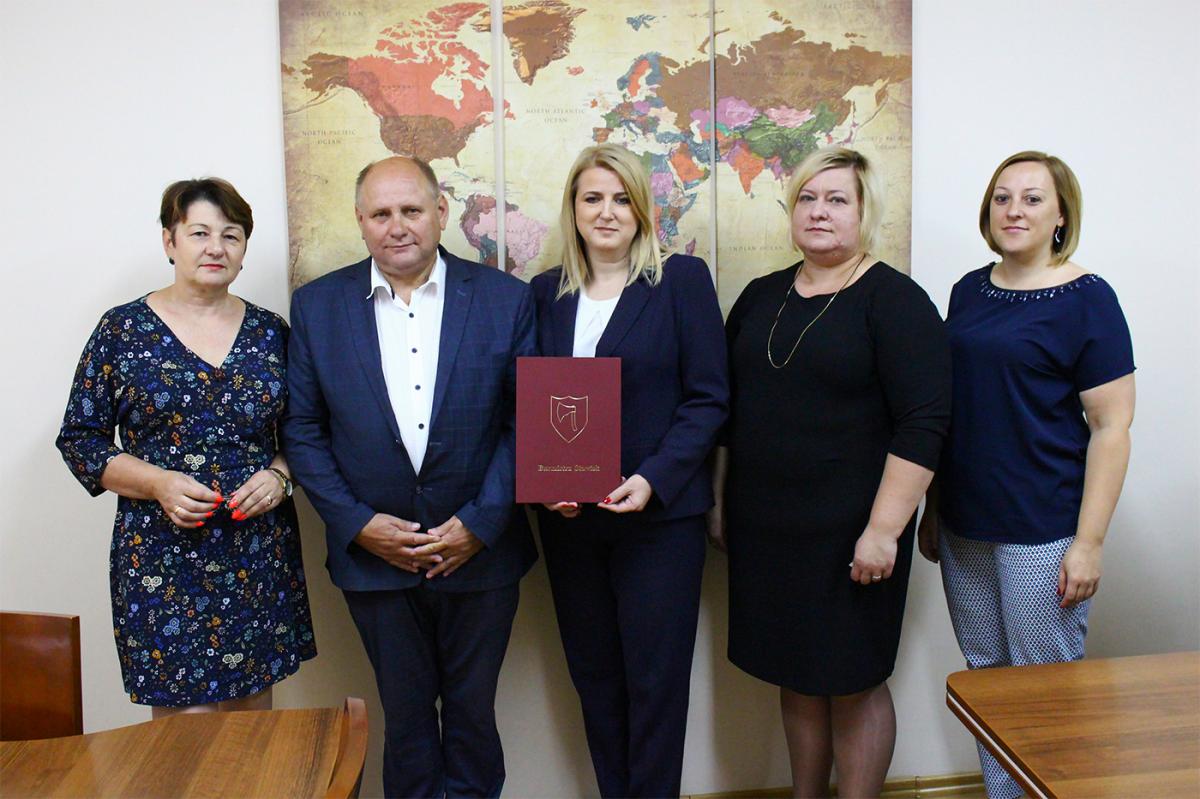 Podpisanie umowy ws. projektu 